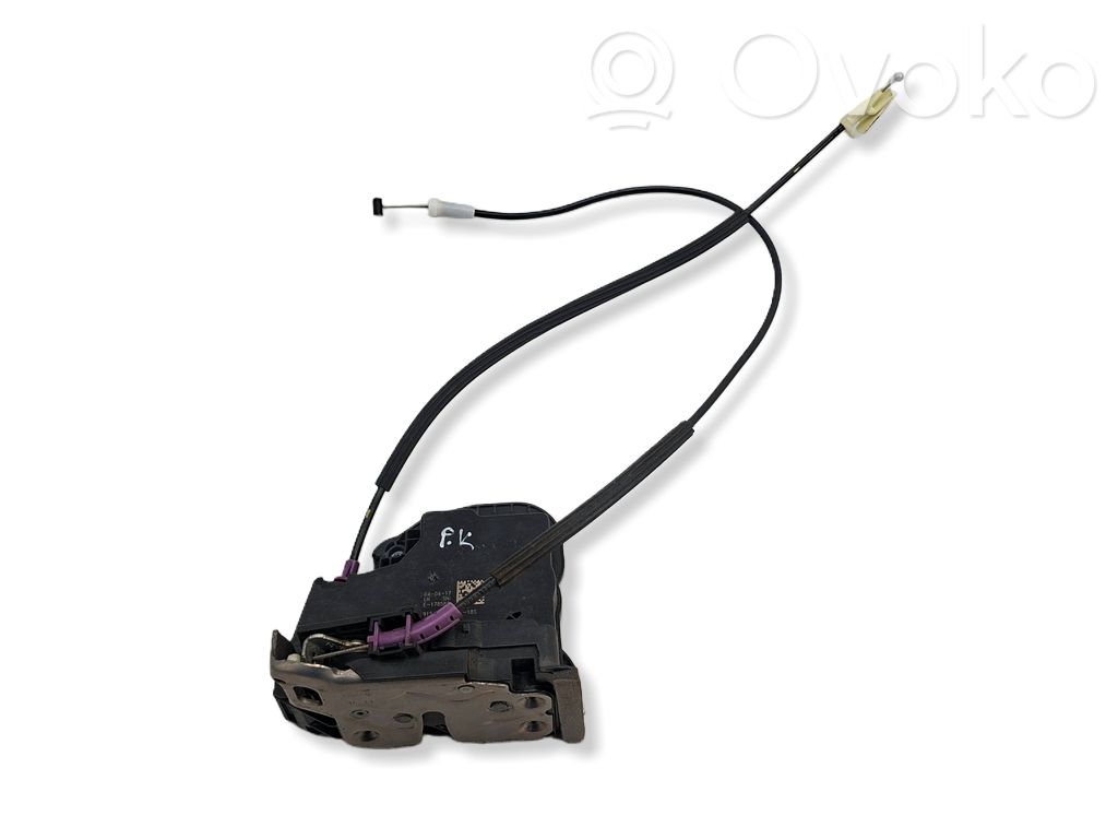 Opel Insignia B Front door lock 
