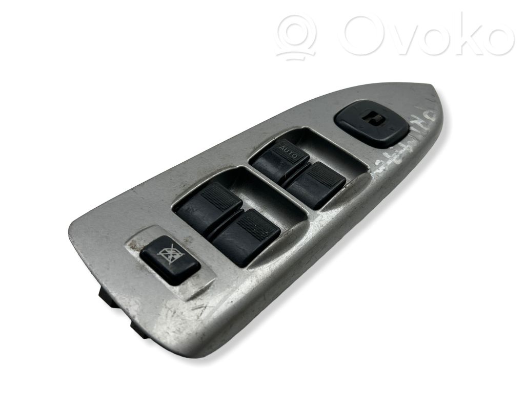 Electric window control switch   BJE66600,03200320