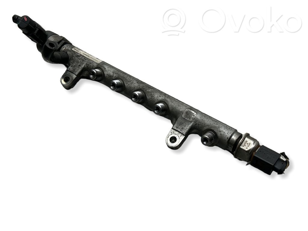 Volkswagen Golf V Fuel main line pipe 
