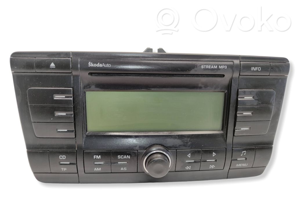 Skoda Octavia Mk2 (1Z) Unità principale autoradio/CD/DVD/GPS 