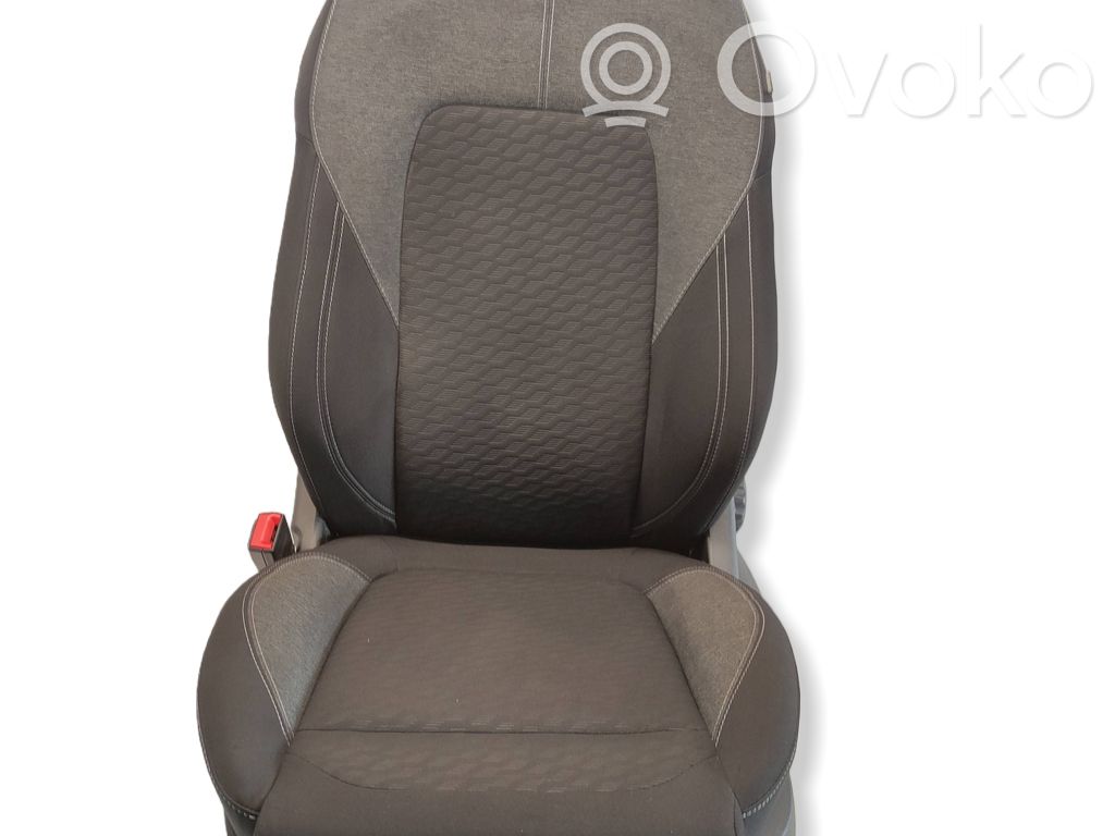 Fotel przedni kierowcy   L1TA61705BE,3915704,00034152,HB8BA,L1TBA600E38AB3ZHE