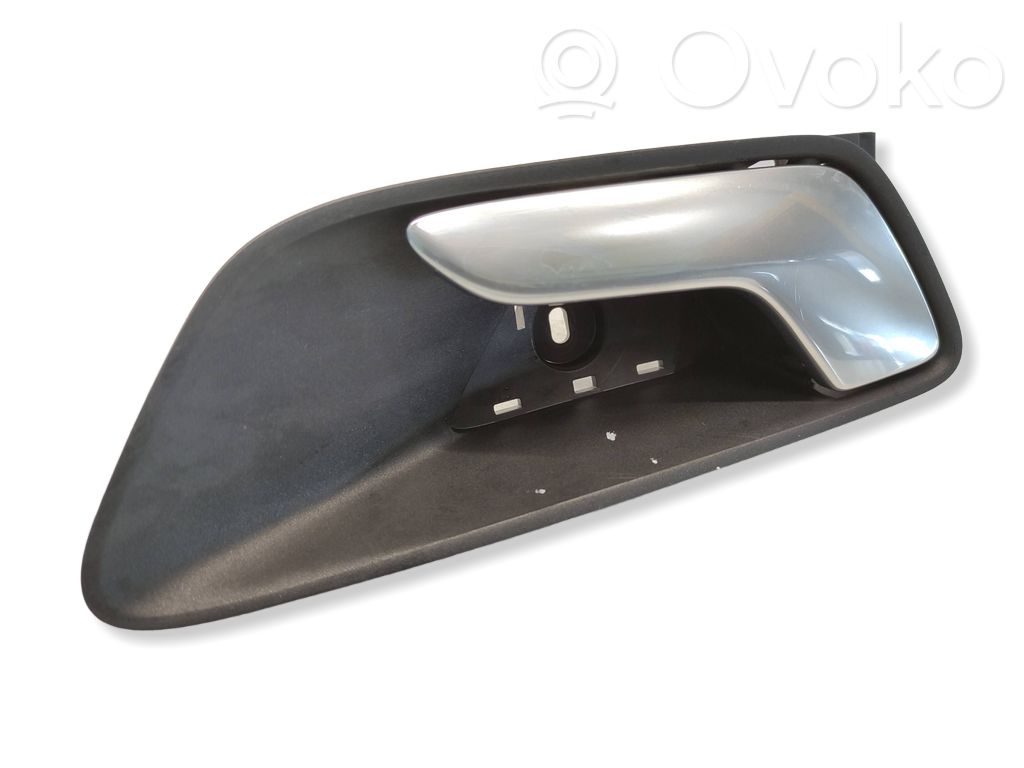 Manecilla interna puerta trasera   H1BBA22601BGW,23179023100