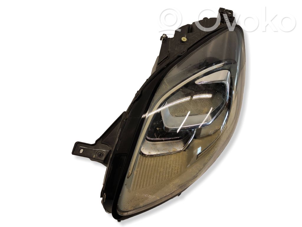 Ford Puma Headlight/headlamp 