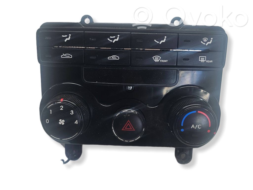 Hyundai i30 Climate control unit 