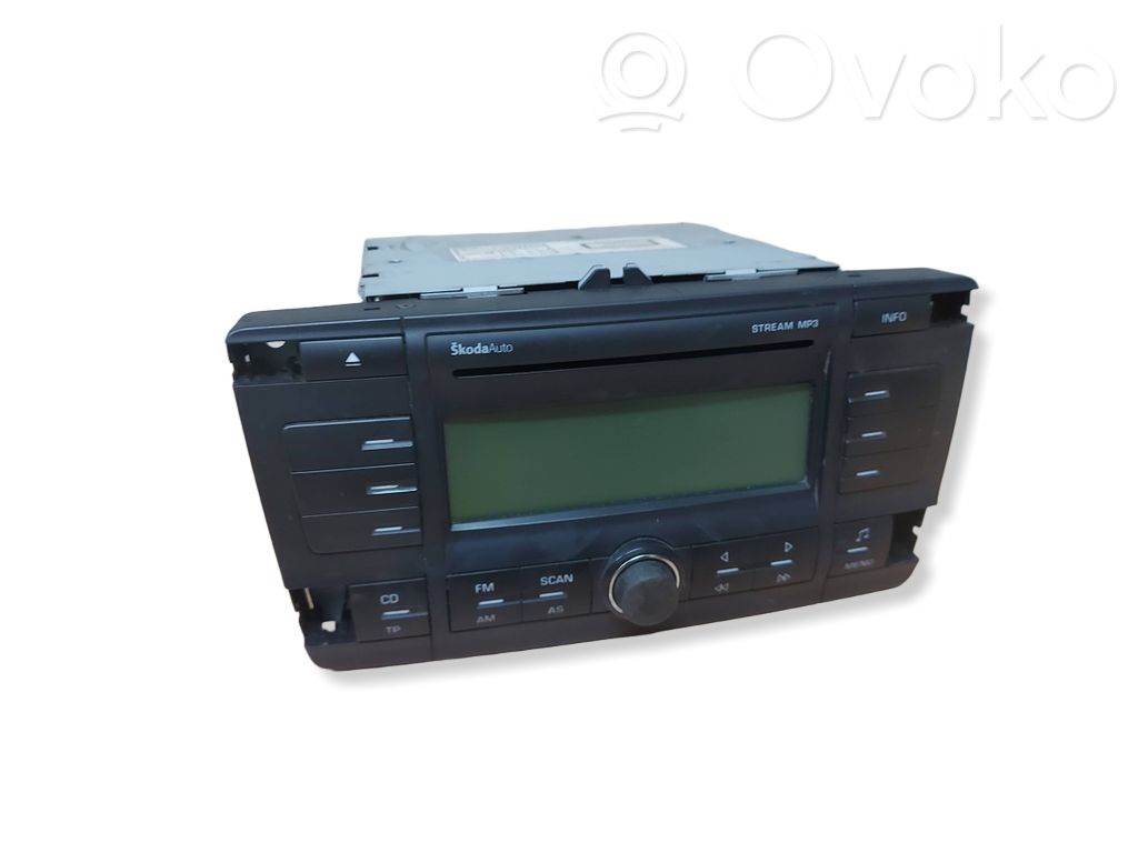 Skoda Octavia Mk2 (1Z) Unità principale autoradio/CD/DVD/GPS 