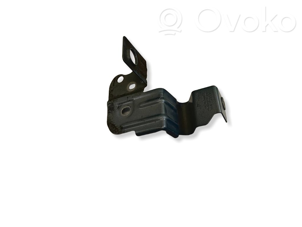 Audi Q8 Fender mounting bracket 