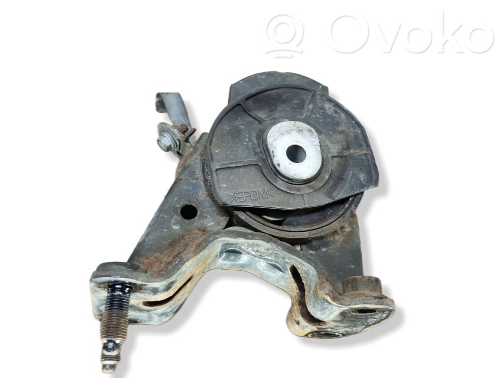 Toyota RAV 4 (XA40) Engine mount bracket 