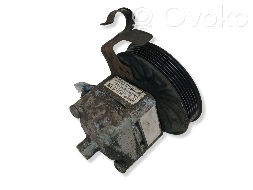 Volvo XC90 Power steering pump 
