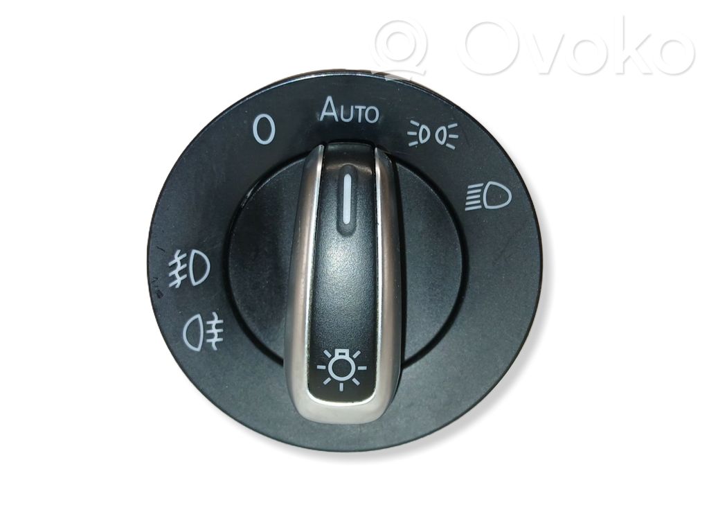 Volkswagen Golf VI Light switch 