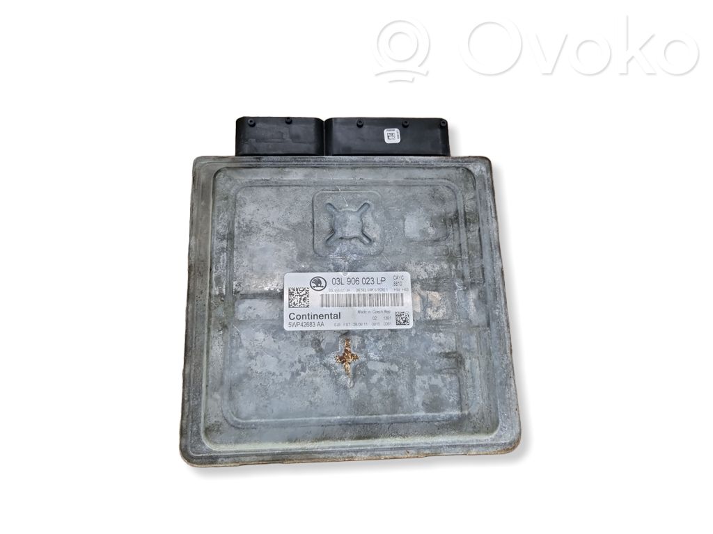 Skoda Octavia Mk2 (1Z) Engine control unit/module 