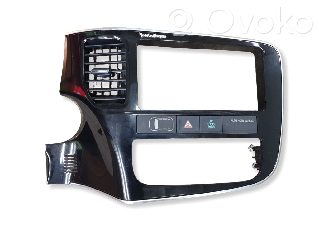 Mitsubishi Outlander Radio/GPS head unit trim 