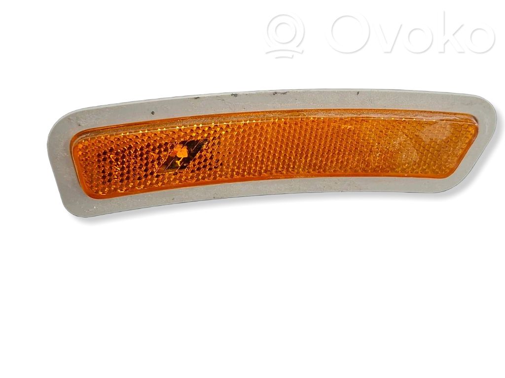 BMW 7 G70 Front fender indicator light 