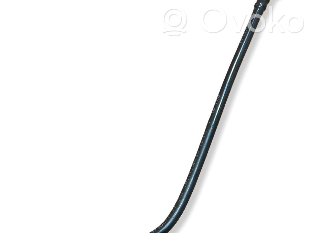 Fuel line pipe   7176663