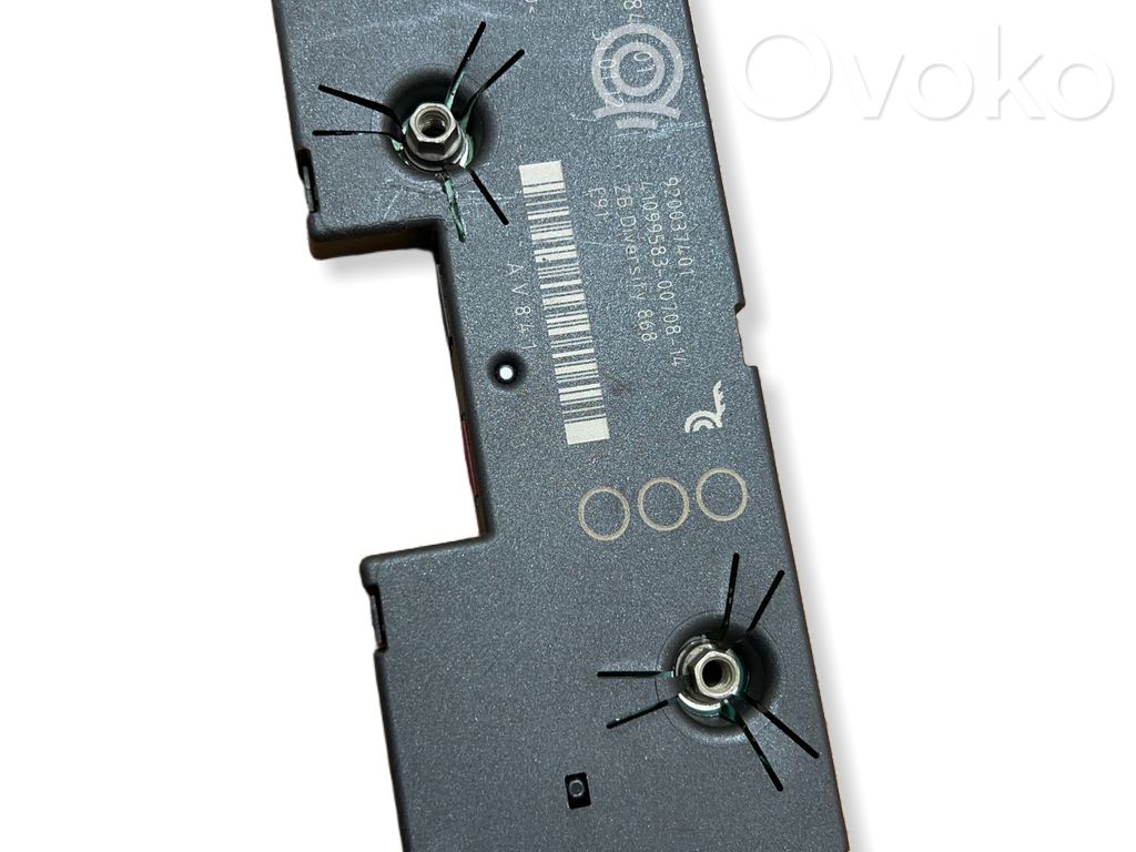 BMW 3 E90 E91 Antenos stiprintuvas 