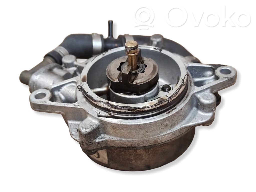 Audi A4 S4 B7 8E 8H Pompe à vide 