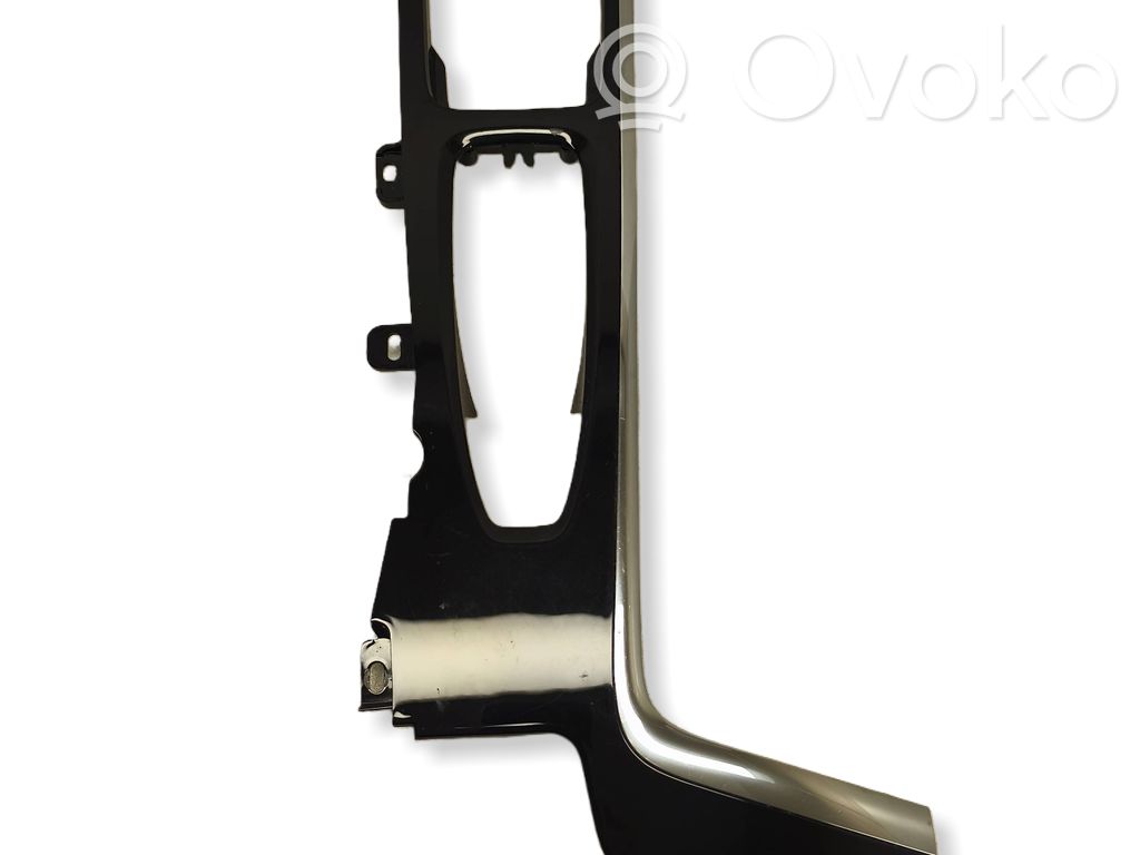 Volvo XC60 Kita centrinė konsolės (tunelio) detalė 