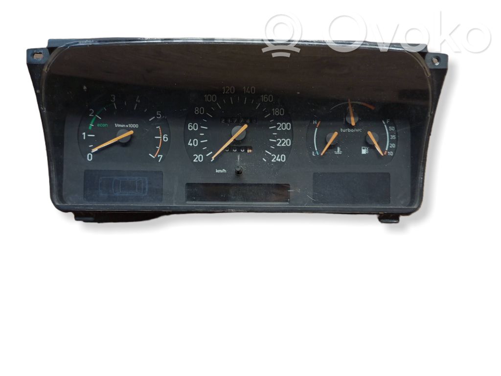 Saab 9000 CD Speedometer (instrument cluster) 