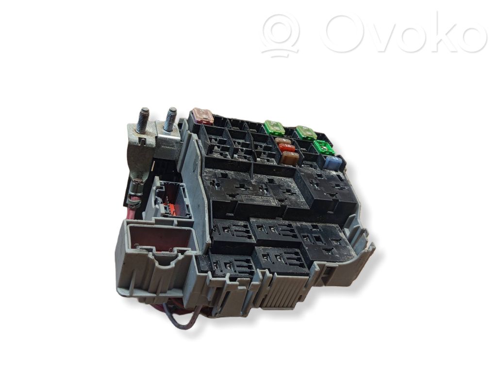 Ford Mondeo MK IV Juego de caja de fusibles 