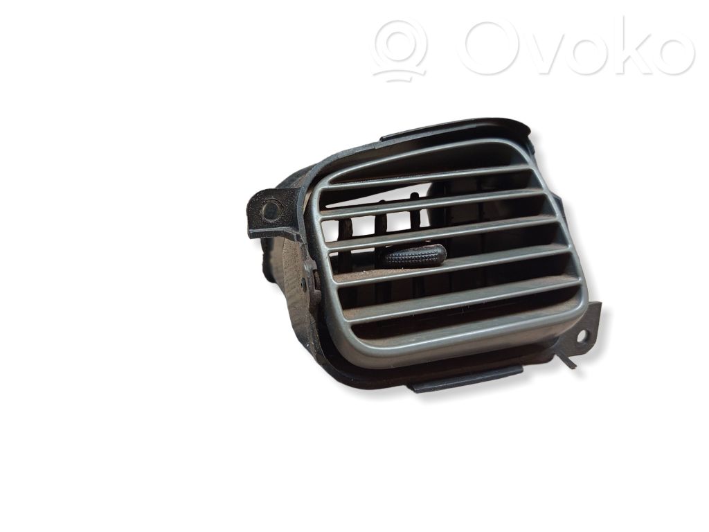 Mazda Premacy Rejilla de ventilación central del panel 