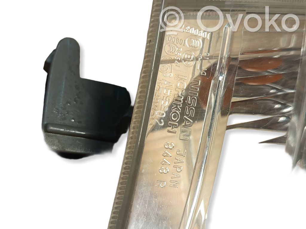 Nissan X-Trail T30 Front indicator light 