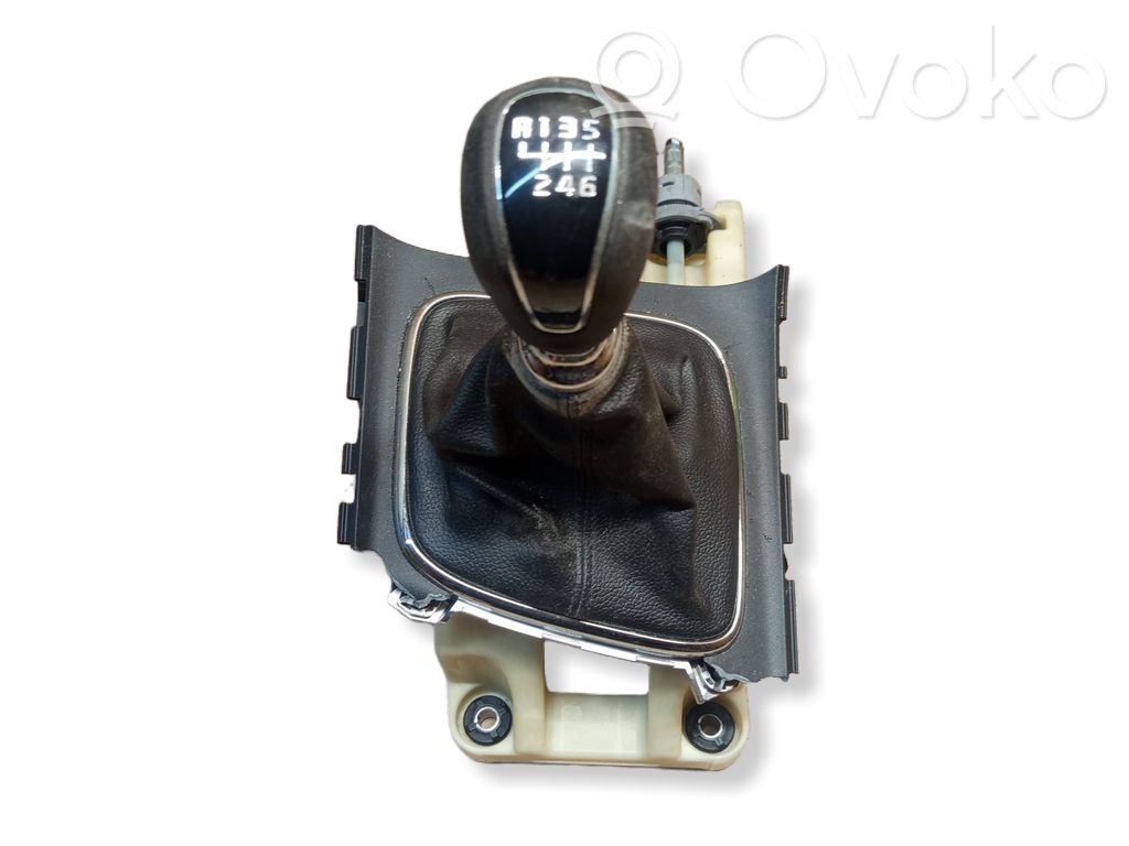 KIA Ceed Gear shifter/selector 