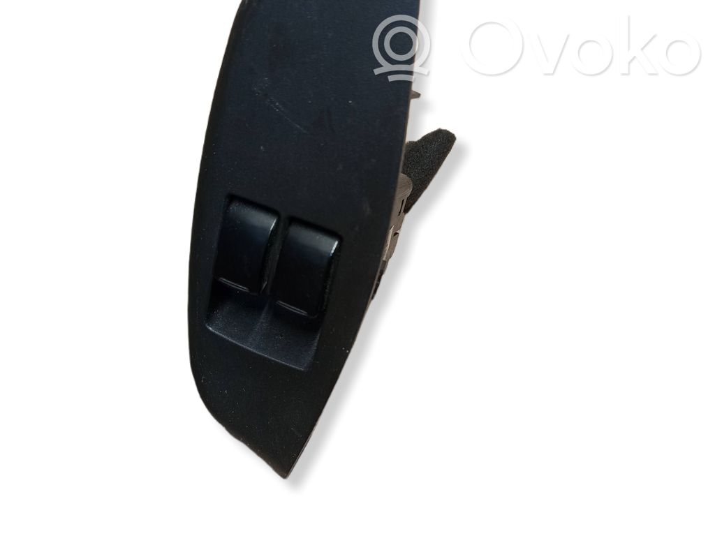 Chevrolet Kalos Electric window control switch 