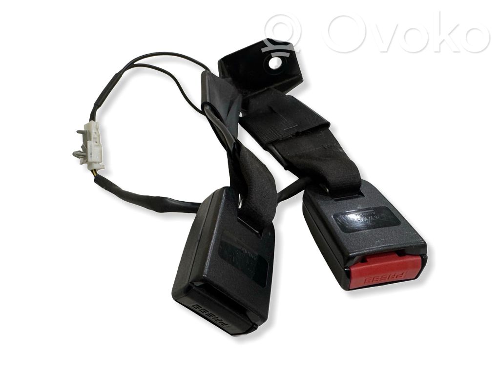 Nissan Qashqai Rear seatbelt buckle 