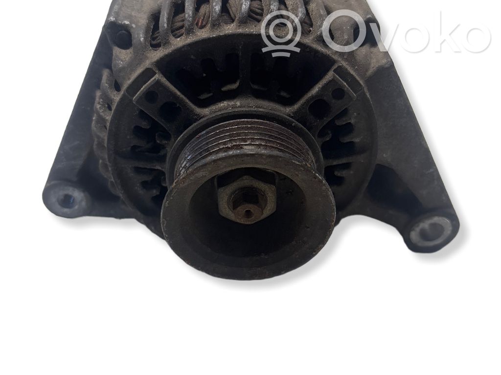 Toyota Corolla Verso E121 Generatorius 