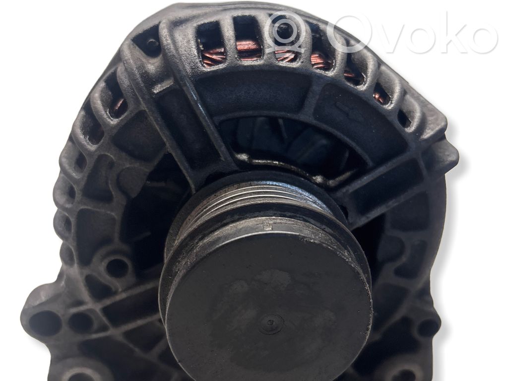 Volkswagen PASSAT B5 Ģenerators 