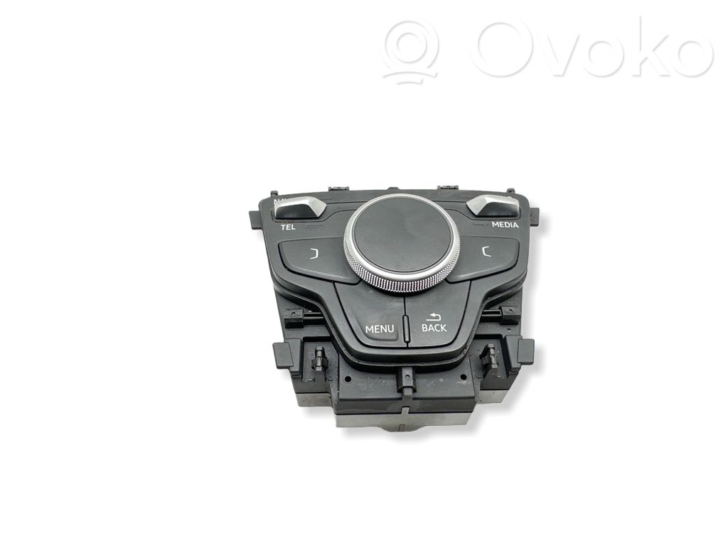Audi A5 Head unit multimedia control 