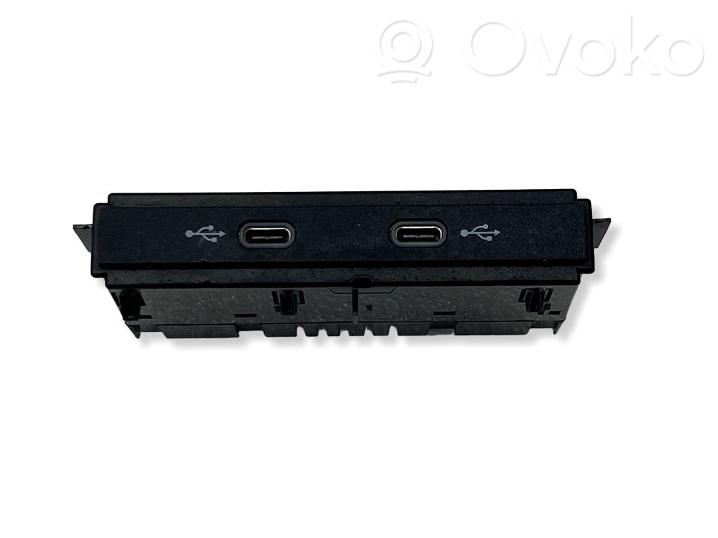 Audi Q4 e-tron USB socket connector 