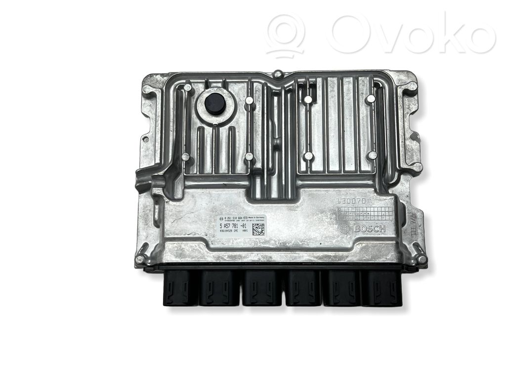 BMW 1 F40 Engine control unit/module 
