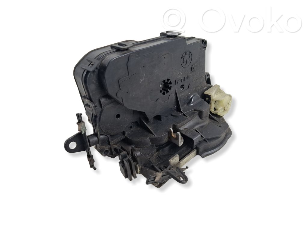 BMW 3 E90 E91 Front door lock 