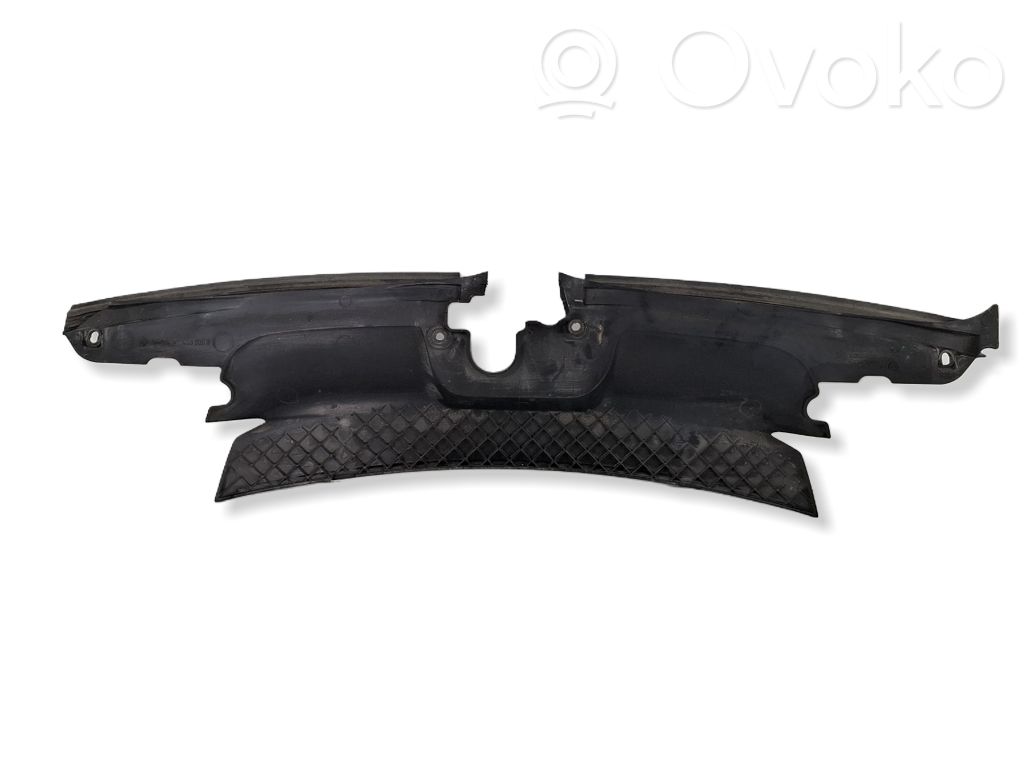 BMW X3 E83 Oro paėmimo kanalo detalė (-ės) 
