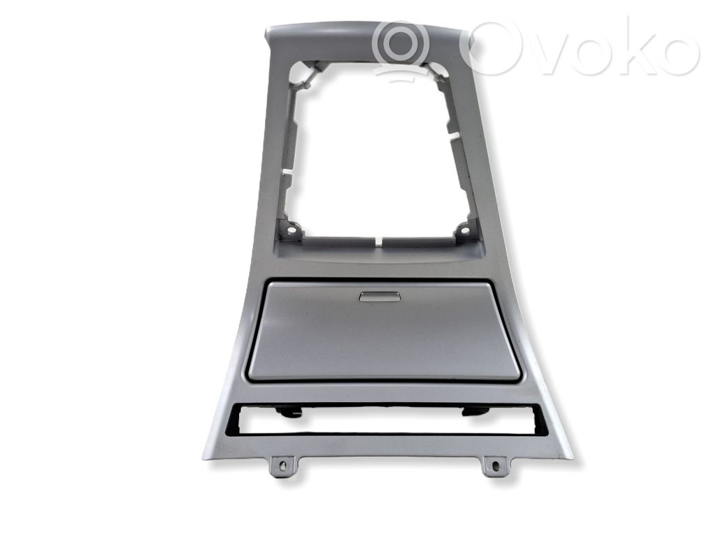 BMW X3 E83 Ashtray (front) 