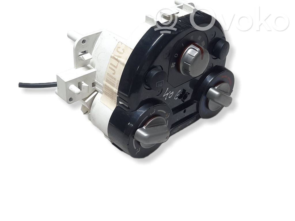 Nissan Note (E12) Climate control unit 