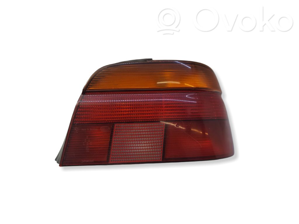Rear/tail lights   8358032