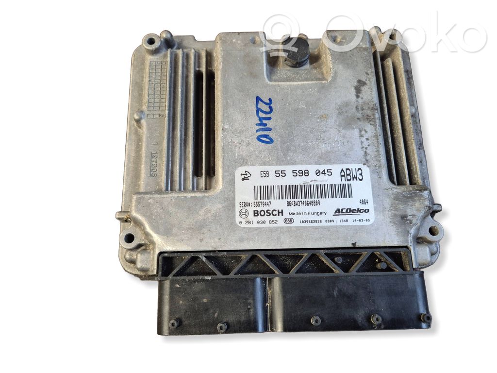 Opel Astra J Engine control unit/module 