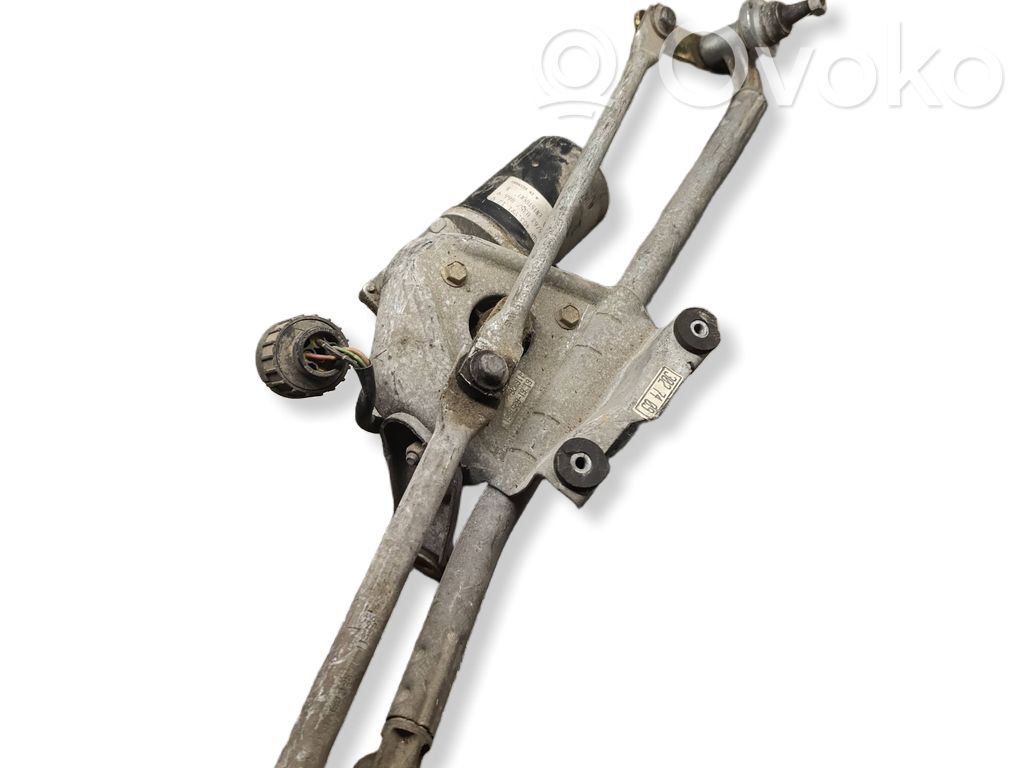 BMW 3 E36 Front wiper linkage and motor 
