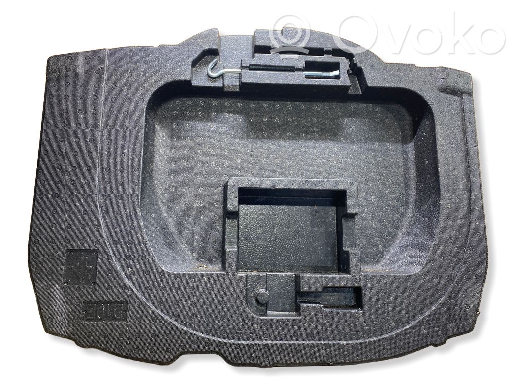 Mazda CX-3 Tool box 
