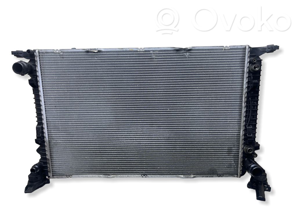 Audi A4 S4 B8 8K Coolant radiator 