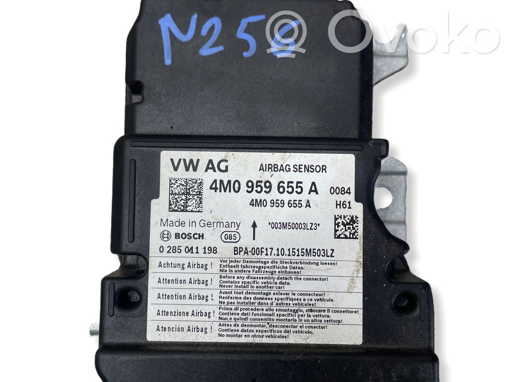 Audi Q7 4M Airbag control unit/module 