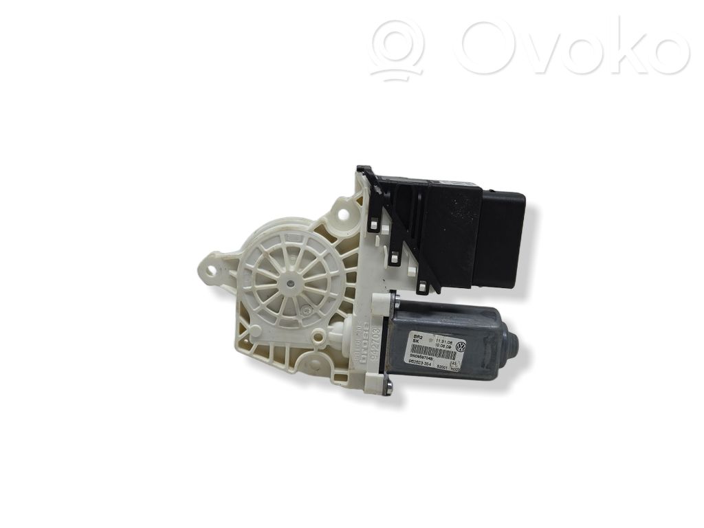 Volkswagen Tiguan Silniczek podnoszenia szyby drzwi tylnych 