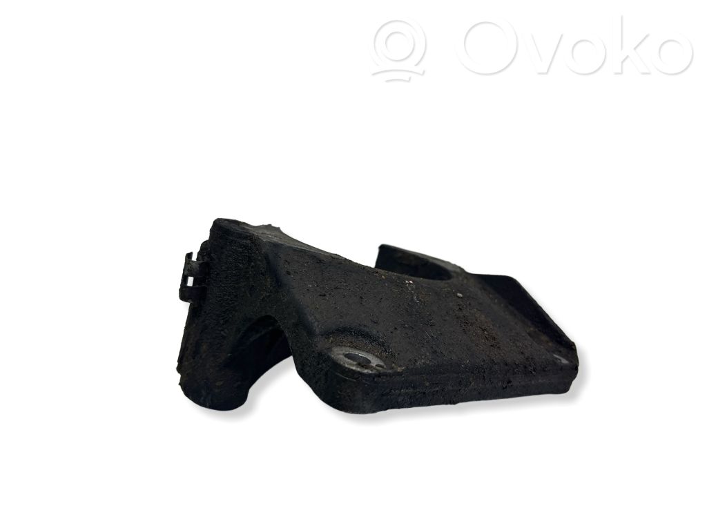 Engine mounting bracket   6761117,46000DF