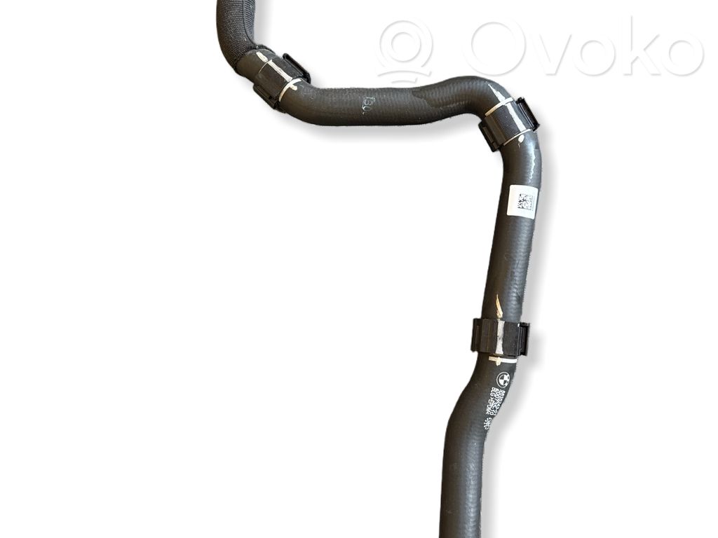 BMW i4 Engine coolant pipe/hose 