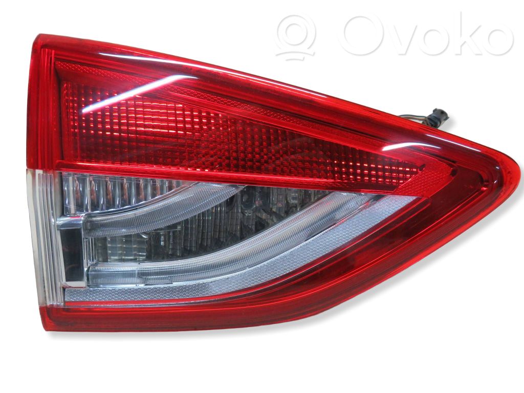 Ford Kuga II Lampă spate în caroserie 