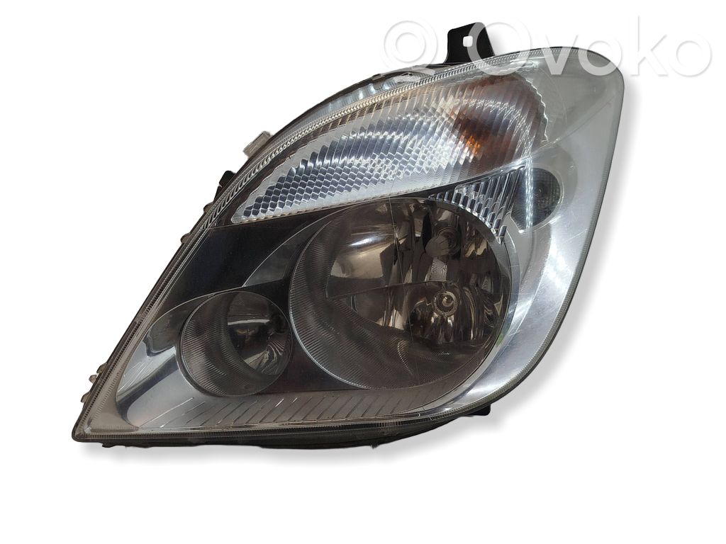 Mercedes-Benz Sprinter W906 Lampa przednia 