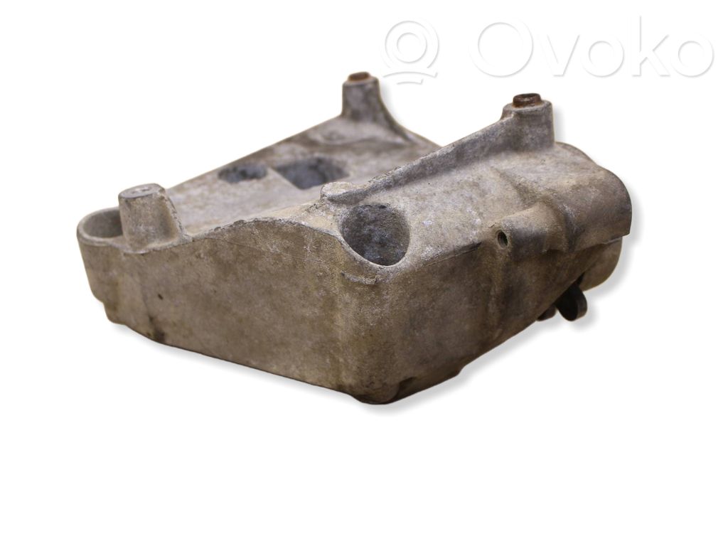 BMW 3 E46 Engine mounting bracket 