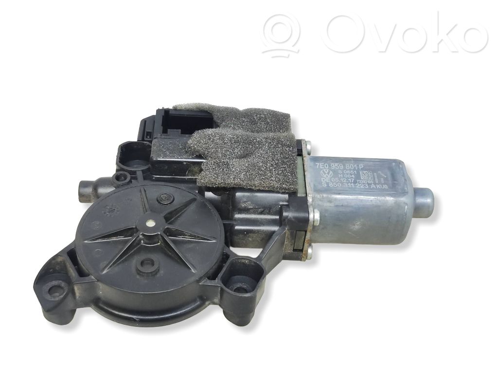 Volkswagen Transporter - Caravelle T6 Silnik regulatora szyby drzwi przednich 