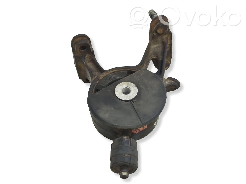 Engine mount bracket   AV89656